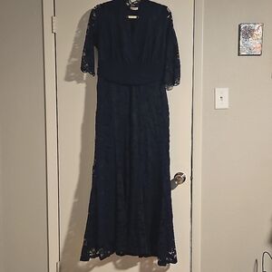 1x Navy Lace Kiyonna dress